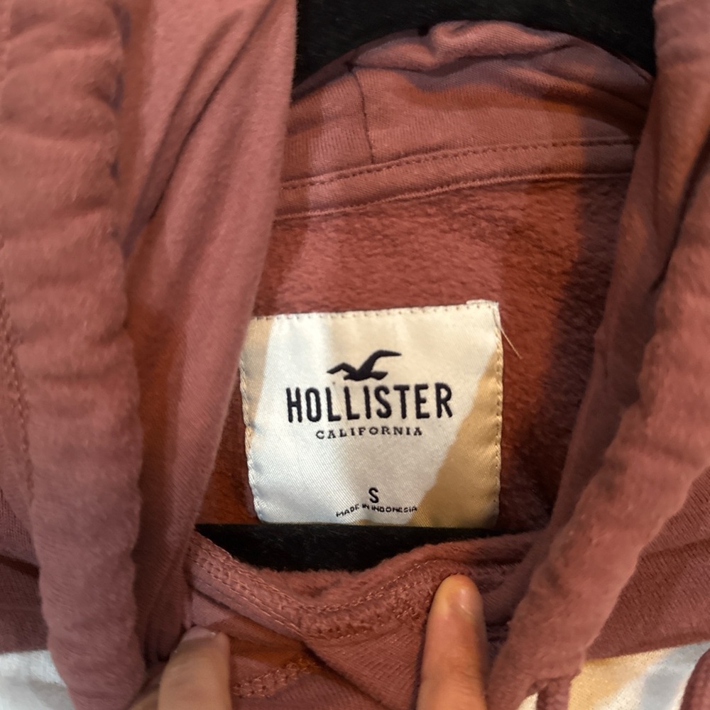 Hollister Dusty Pink Hoodie - Picture 2 of 4